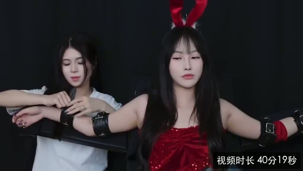 脚模摄影广州唐嫣大脚爽T