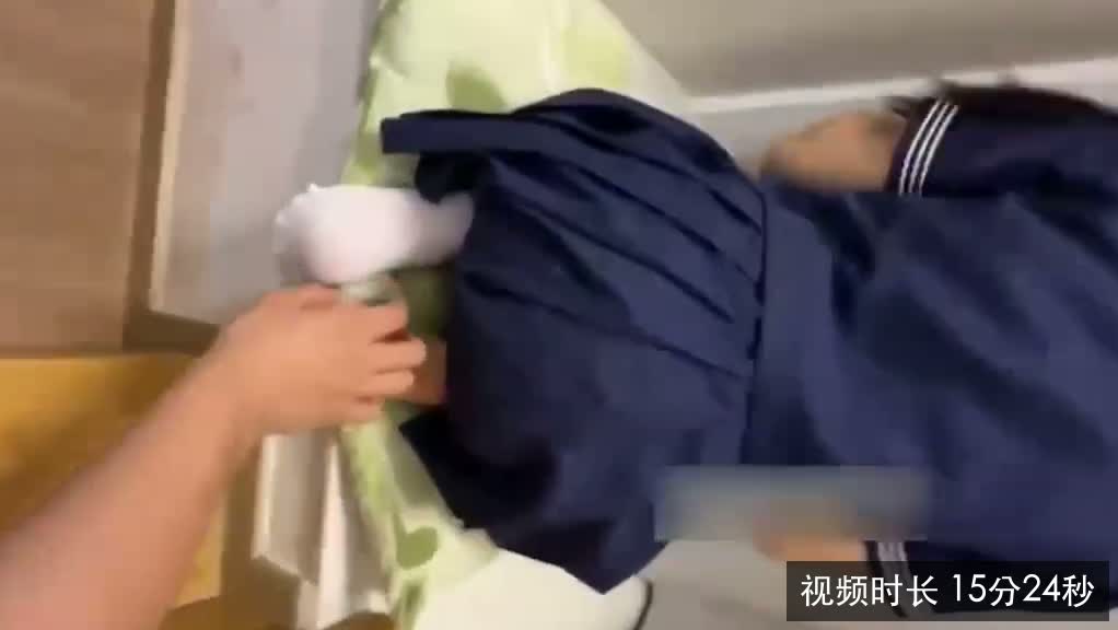 超级嫩脚双马尾白丝TK