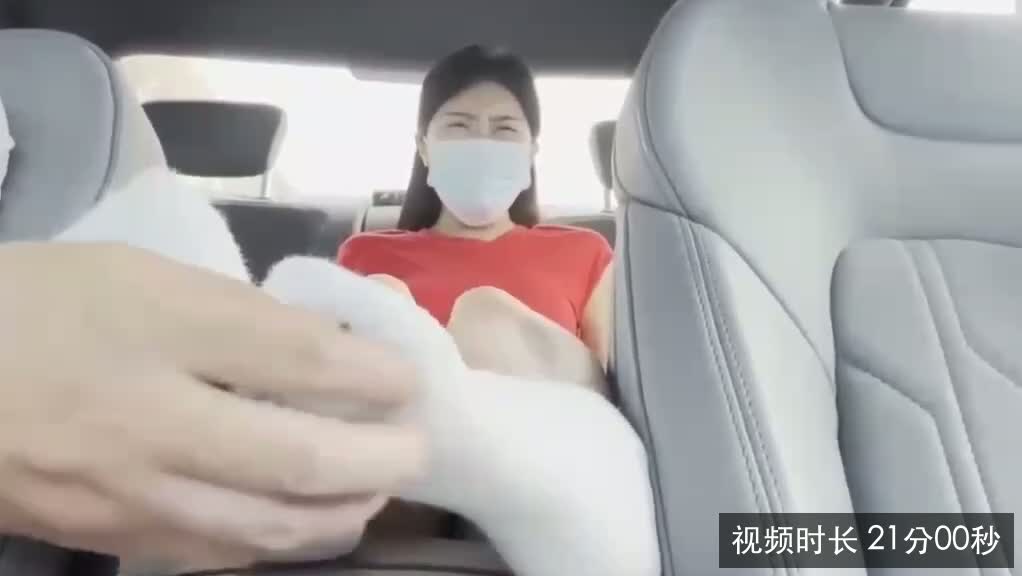 真实约现车内tk肉丝老板娘